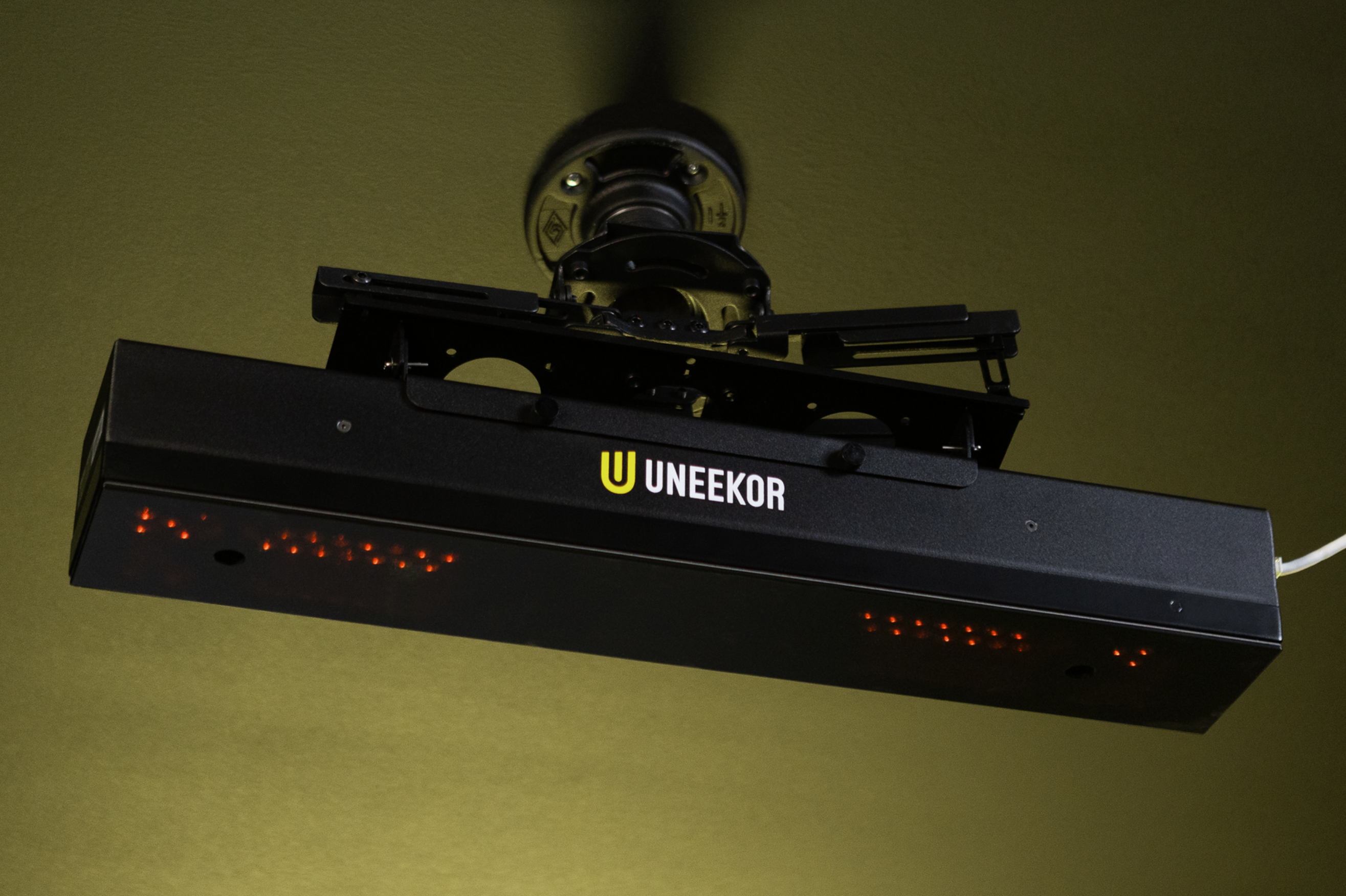 Uneekor EYE XR Launch Monitor